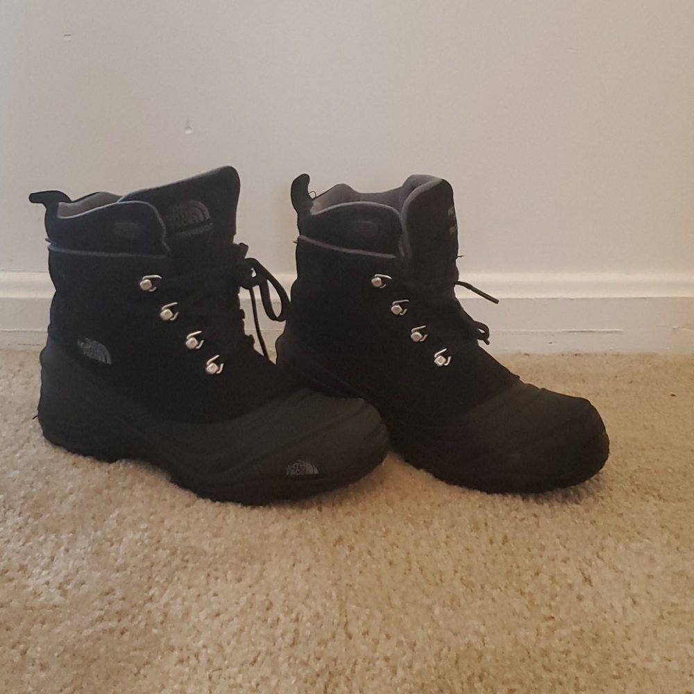 The North Face heat seeker boots